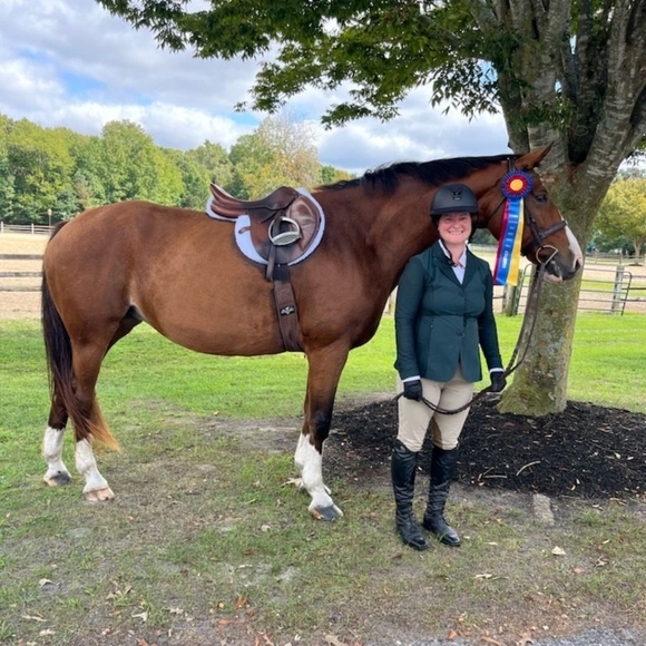 Meet your Posher, Amy - Picture 2 of 2